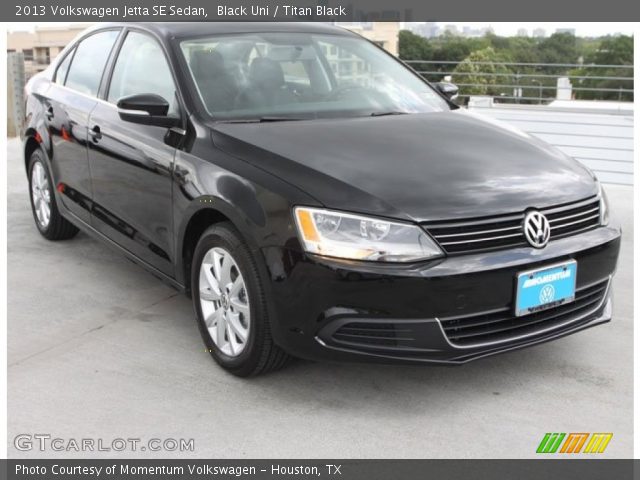 2013 Volkswagen Jetta SE Sedan in Black Uni