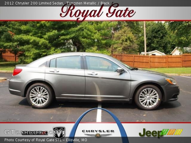 2012 Chrysler 200 Limited Sedan in Tungsten Metallic