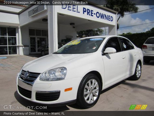 2010 Volkswagen Jetta SE Sedan in Candy White