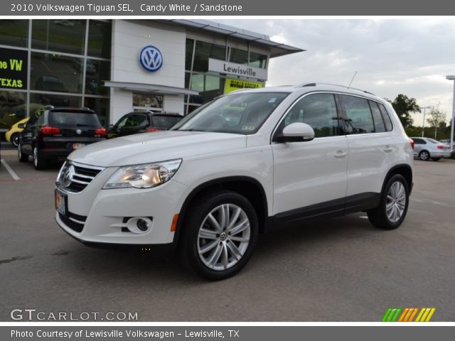 2010 Volkswagen Tiguan SEL in Candy White