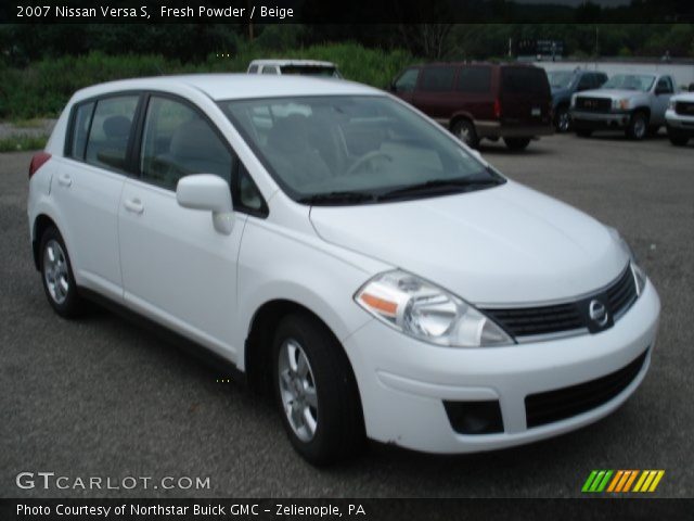 2007 Nissan Versa S in Fresh Powder