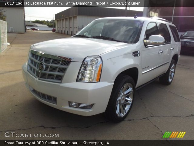 2013 Cadillac Escalade Platinum in White Diamond Tricoat