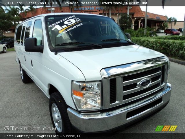 2011 Ford E Series Van E350 XLT Extended Passenger in Oxford White