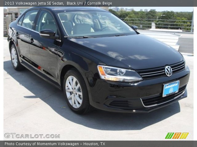 2013 Volkswagen Jetta SE Sedan in Black Uni