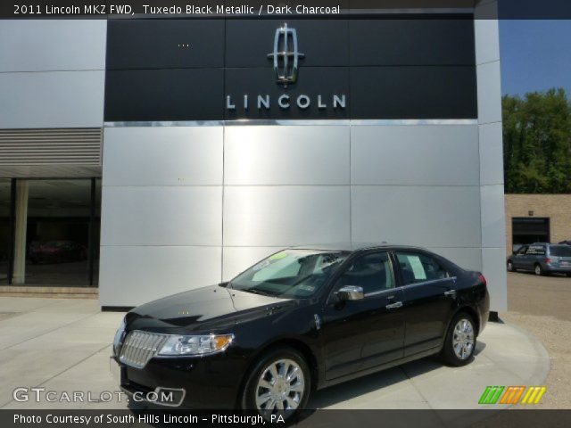 2011 Lincoln MKZ FWD in Tuxedo Black Metallic