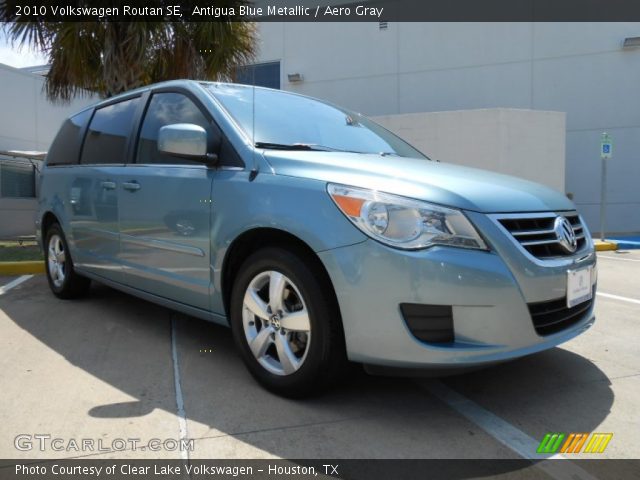 2010 Volkswagen Routan SE in Antigua Blue Metallic