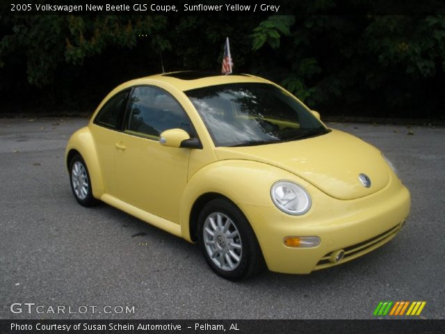 2005 Volkswagen New Beetle GLS Coupe in Sunflower Yellow