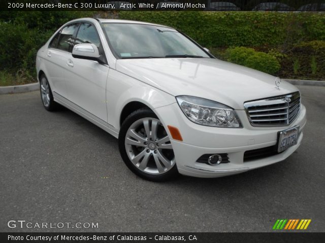 2009 Mercedes-Benz C 300 Luxury in Arctic White
