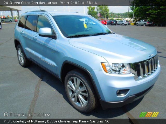 2013 Jeep Grand Cherokee Laredo in Winter Chill Pearl