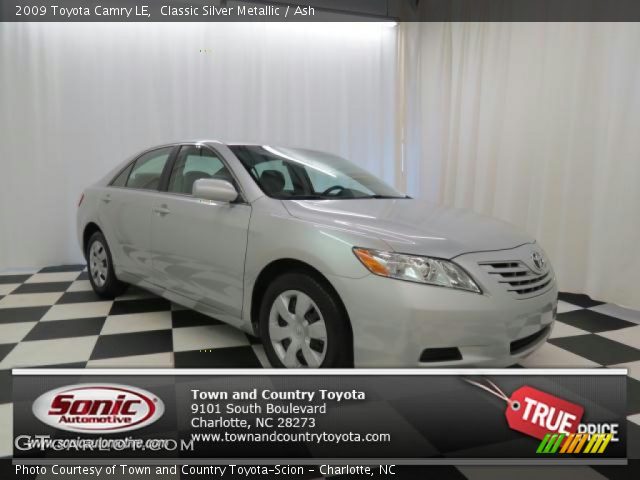 2009 Toyota Camry LE in Classic Silver Metallic