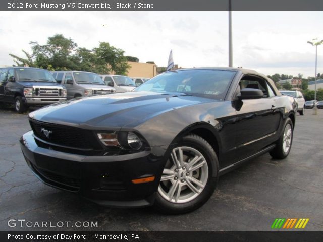 2012 Ford Mustang V6 Convertible in Black