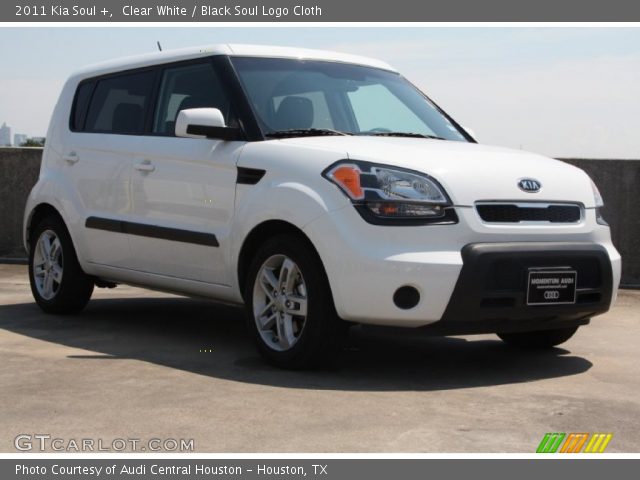 2011 Kia Soul + in Clear White