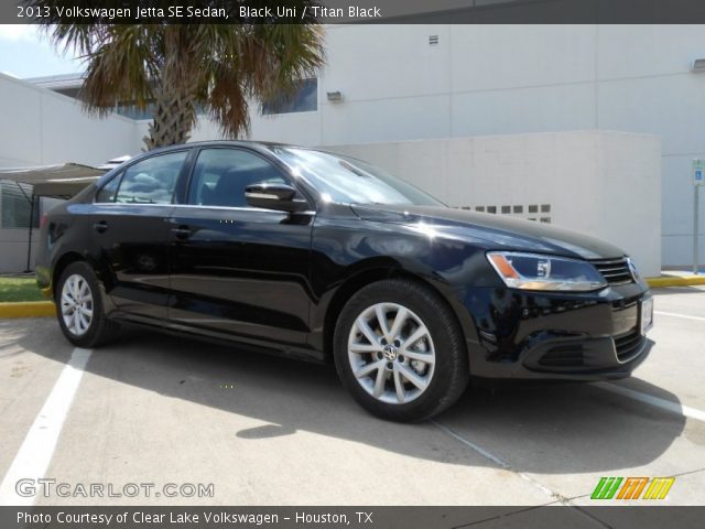 2013 Volkswagen Jetta SE Sedan in Black Uni