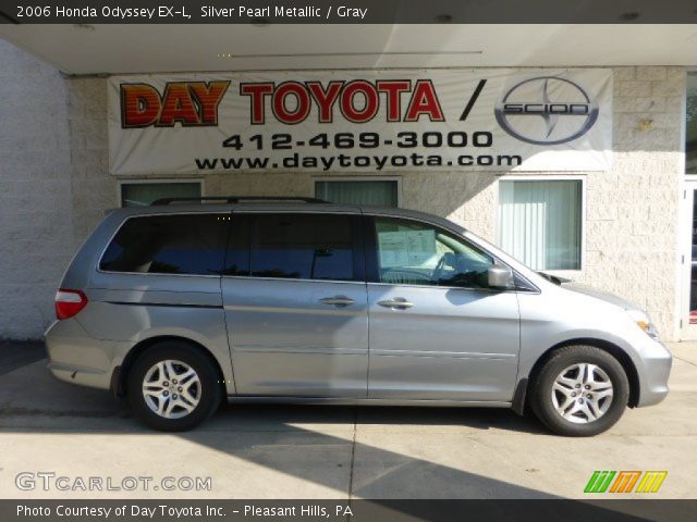 2006 Honda Odyssey EX-L in Silver Pearl Metallic