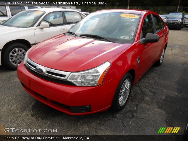 2008 Ford Focus SE Sedan in Vermillion Red