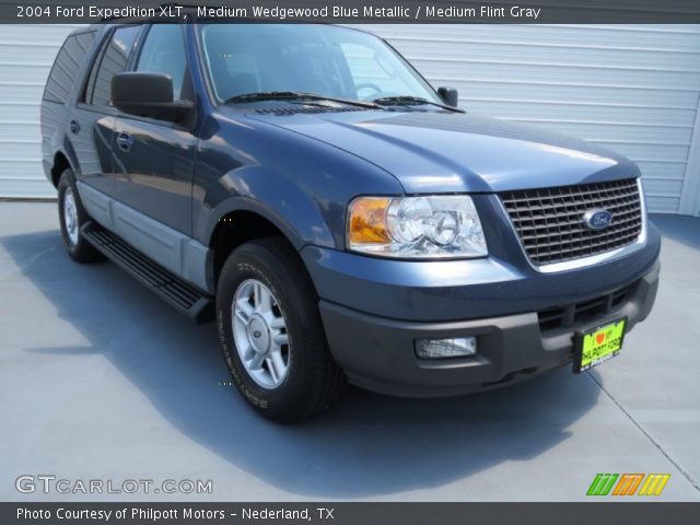 2004 Ford Expedition XLT in Medium Wedgewood Blue Metallic