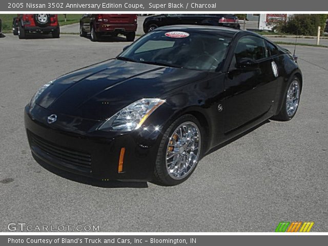 2005 Nissan 350Z Anniversary Edition Coupe in Super Black