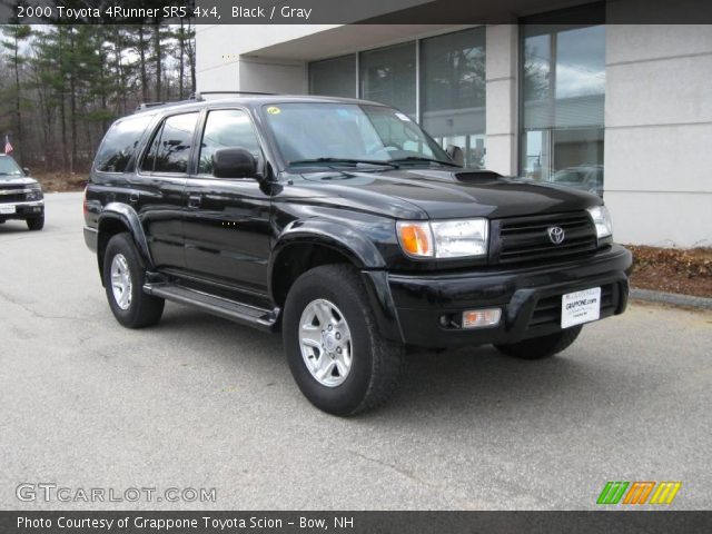 2000 Toyota 4Runner SR5 4x4 in Black