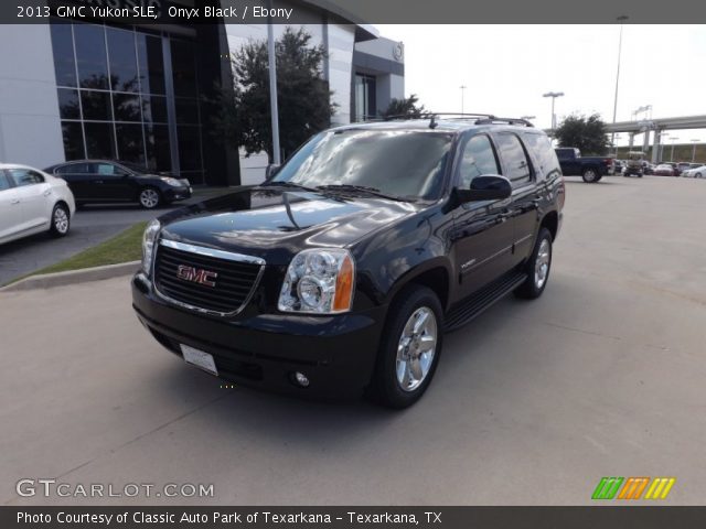 2013 GMC Yukon SLE in Onyx Black