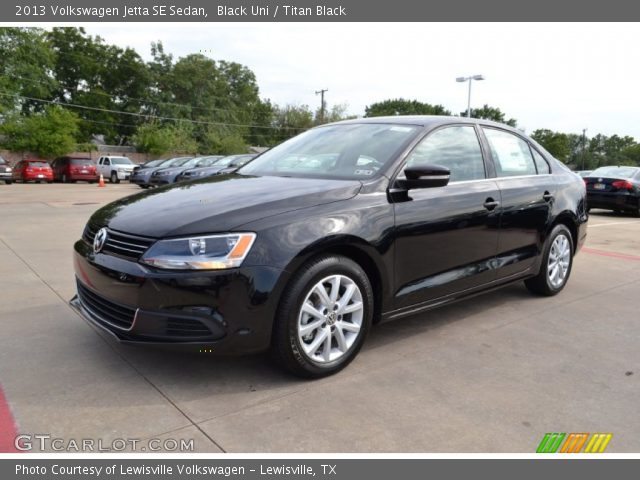 2013 Volkswagen Jetta SE Sedan in Black Uni