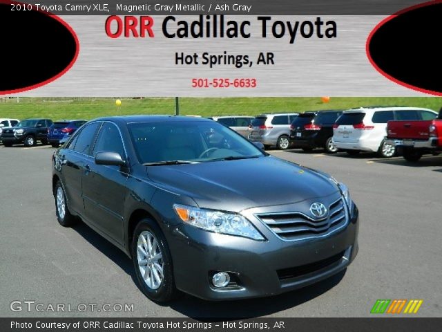 2010 Toyota Camry XLE in Magnetic Gray Metallic