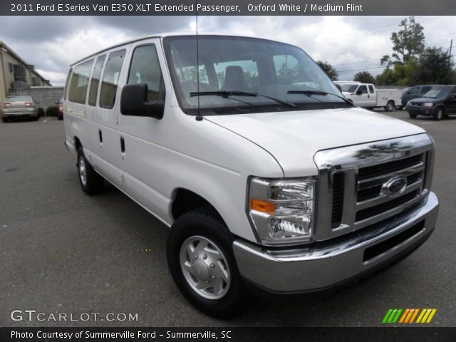 2011 Ford E Series Van E350 XLT Extended Passenger in Oxford White