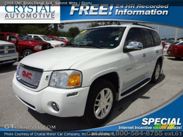 2009 GMC Envoy Denali 4x4 in Summit White