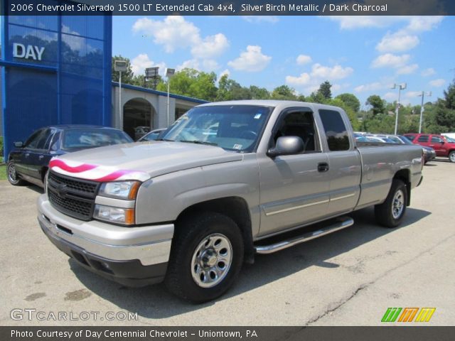 2006 Chevrolet Silverado 1500 LT Extended Cab 4x4 in Silver Birch Metallic