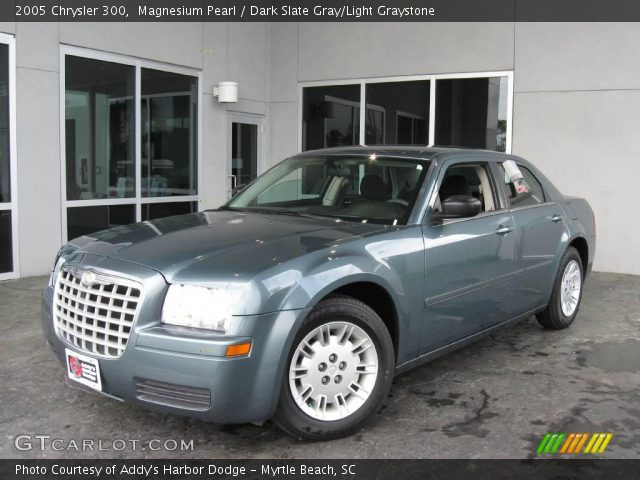 2005 Chrysler 300  in Magnesium Pearl