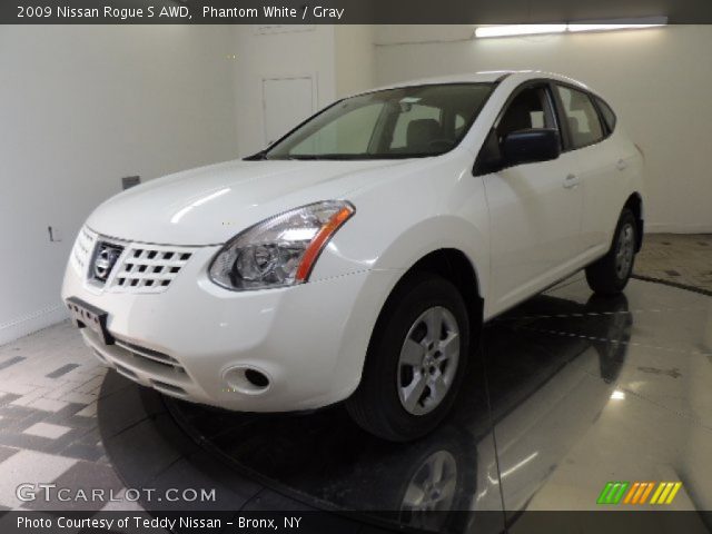 2009 Nissan Rogue S AWD in Phantom White