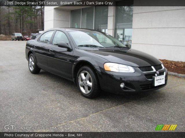 2005 Dodge Stratus SXT Sedan in Brilliant Black