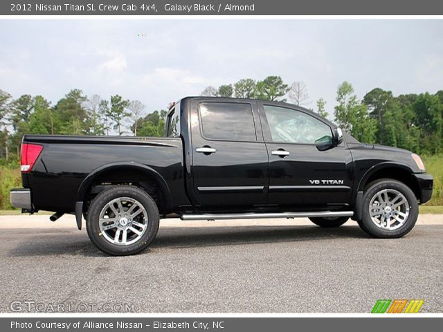 2012 Nissan Titan SL Crew Cab 4x4 in Galaxy Black