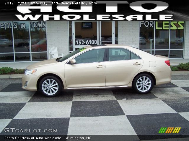 2012 Toyota Camry XLE in Sandy Beach Metallic