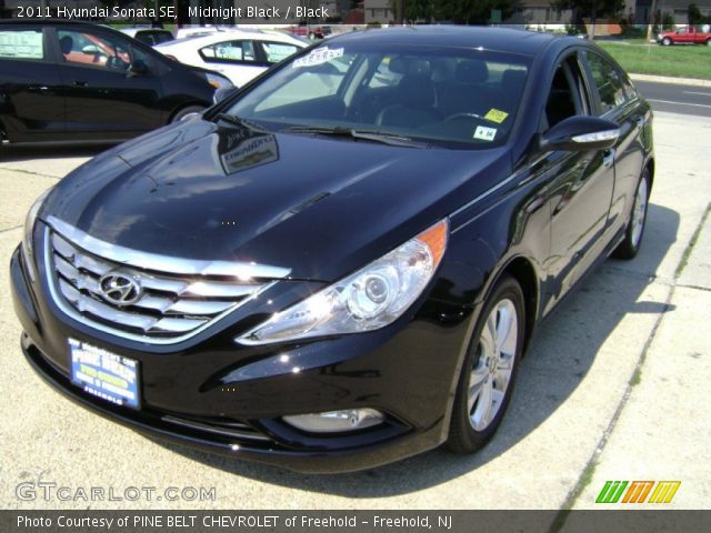 2011 Hyundai Sonata SE in Midnight Black