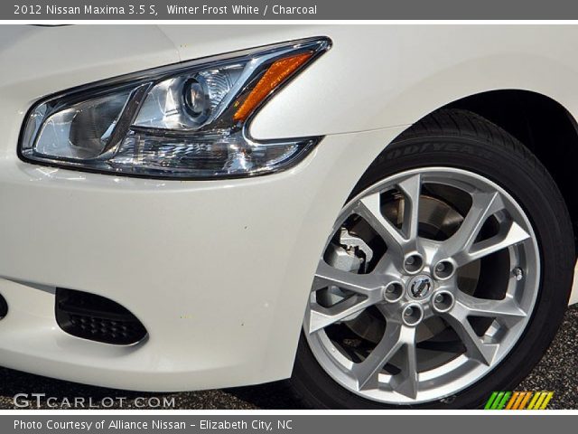 2012 Nissan Maxima 3.5 S in Winter Frost White