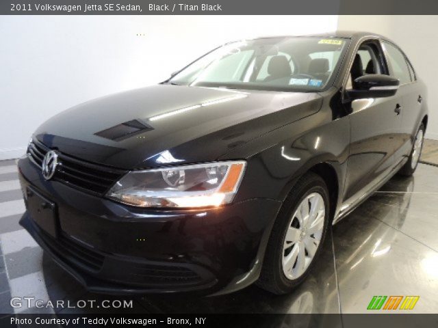 2011 Volkswagen Jetta SE Sedan in Black
