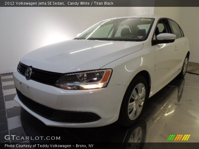 2012 Volkswagen Jetta SE Sedan in Candy White