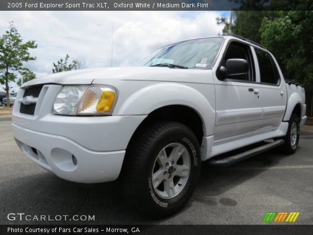 2005 Ford Explorer Sport Trac XLT in Oxford White