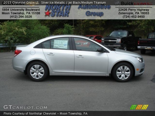 2013 Chevrolet Cruze LS in Silver Ice Metallic