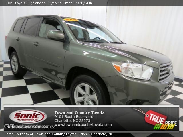 2009 Toyota Highlander  in Cypress Green Pearl