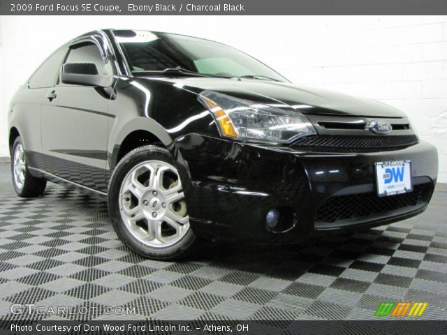 2009 Ford Focus SE Coupe in Ebony Black