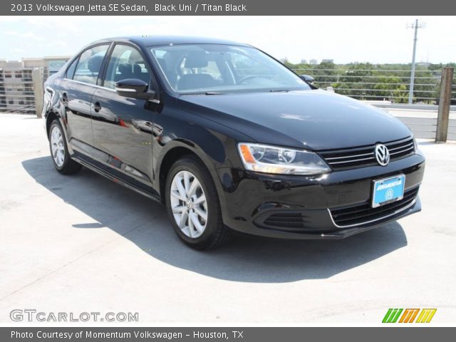 2013 Volkswagen Jetta SE Sedan in Black Uni