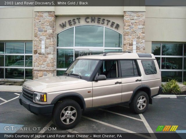 2003 Land Rover Discovery S in White Gold