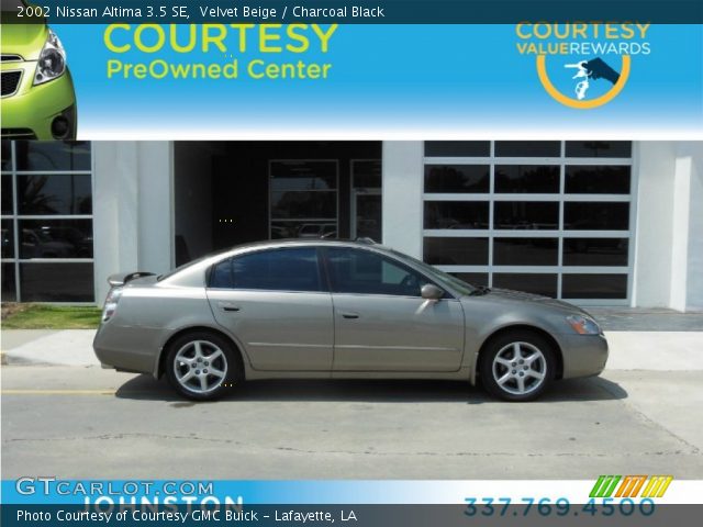 2002 Nissan Altima 3.5 SE in Velvet Beige