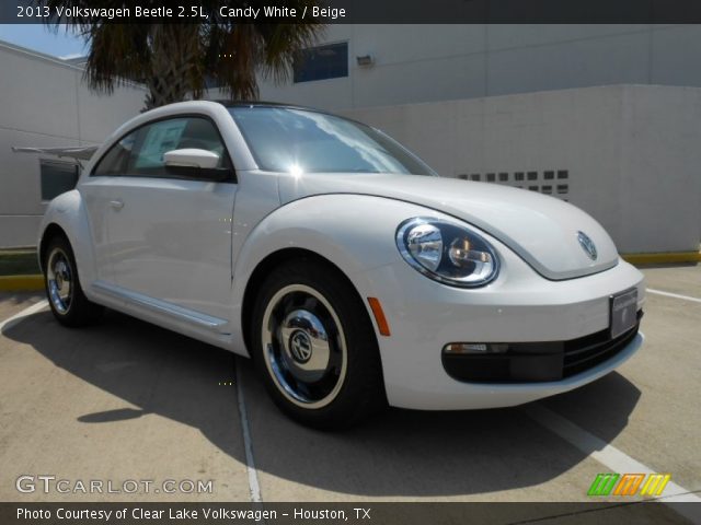 2013 Volkswagen Beetle 2.5L in Candy White