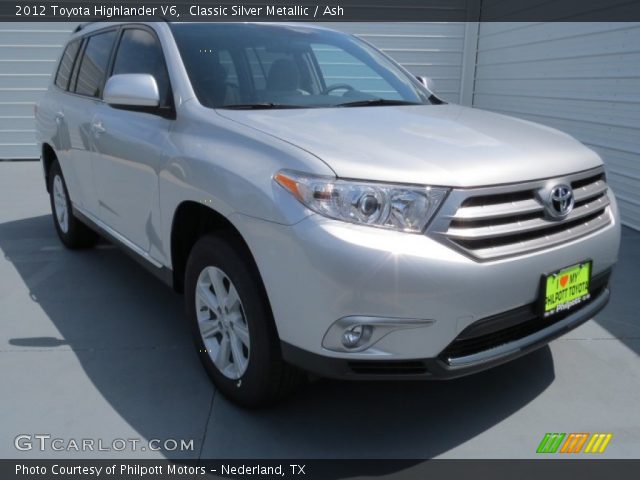 2012 Toyota Highlander V6 in Classic Silver Metallic