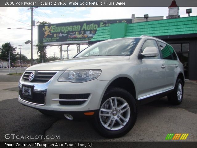 2008 Volkswagen Touareg 2 VR6 in White Gold Metallic
