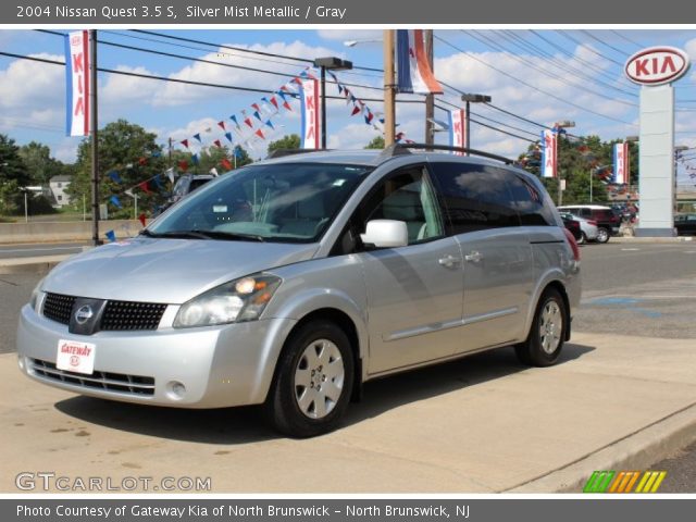 2004 Nissan quest 3.5 s #2