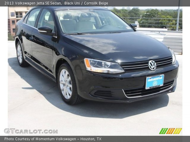 2013 Volkswagen Jetta SE Sedan in Black Uni