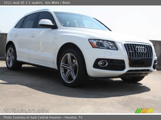 2011 Audi Q5 3.2 quattro in Ibis White